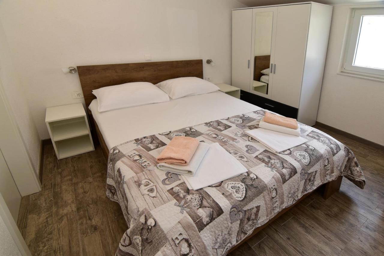 Apartments Dobrinic Makarska Zewnętrze zdjęcie