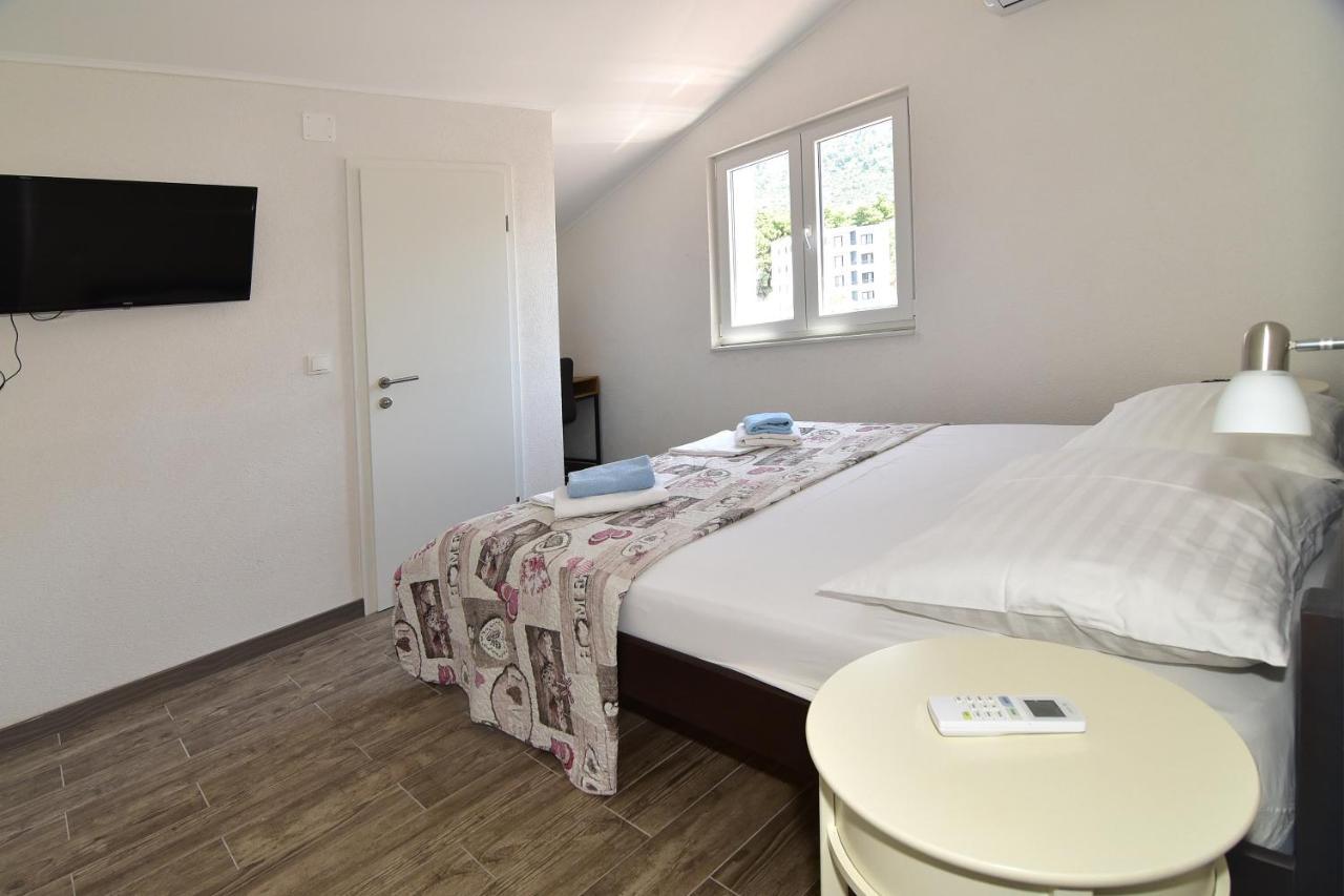 Apartments Dobrinic Makarska Zewnętrze zdjęcie